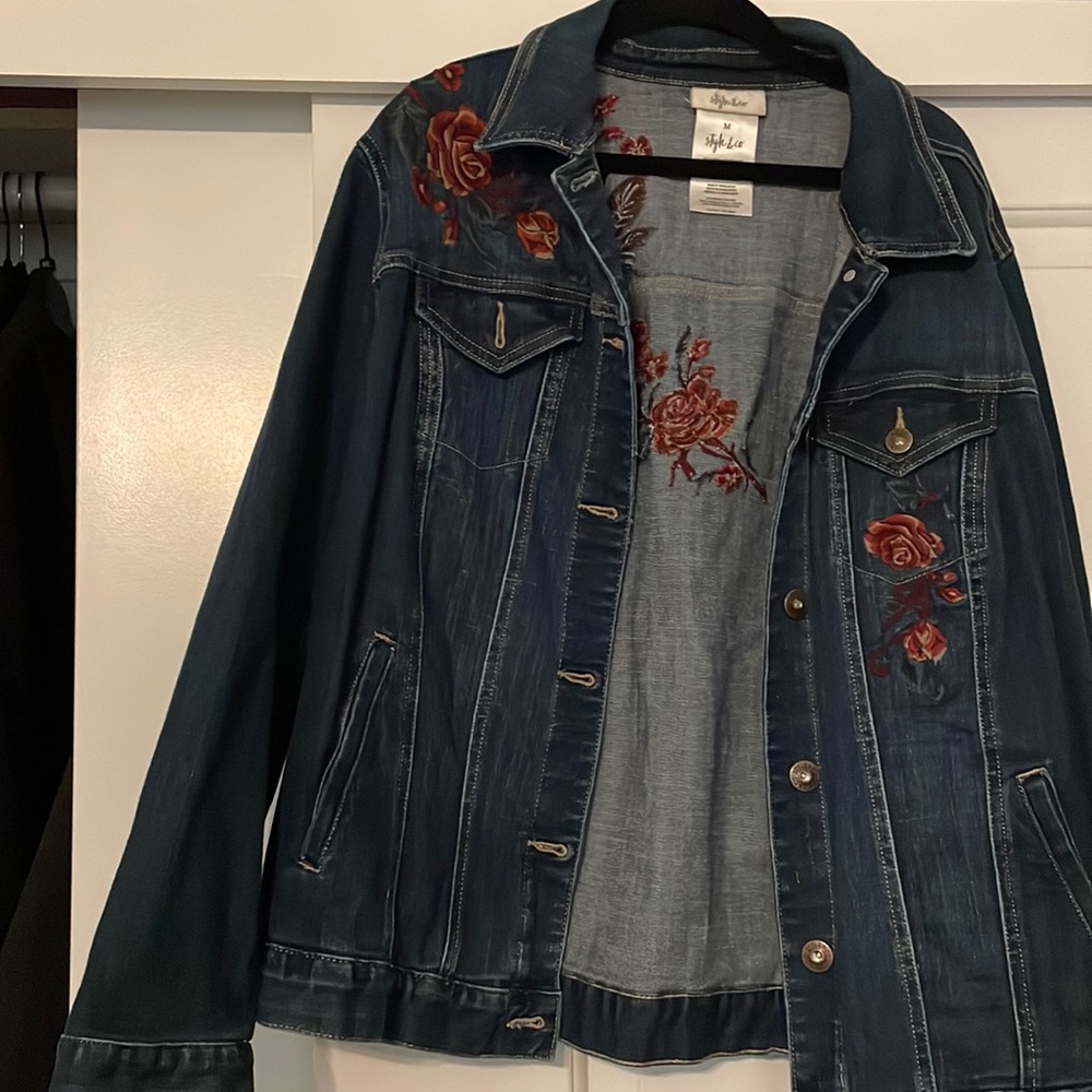 Jean jacket box cut great shape